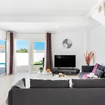 Βίλα Shasya With Air Conditioning